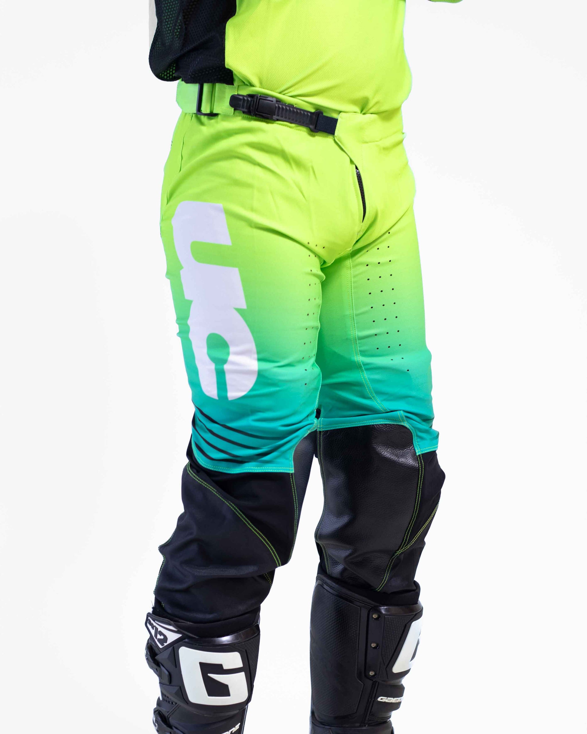 UCMX PRO FULL KIT - FLO