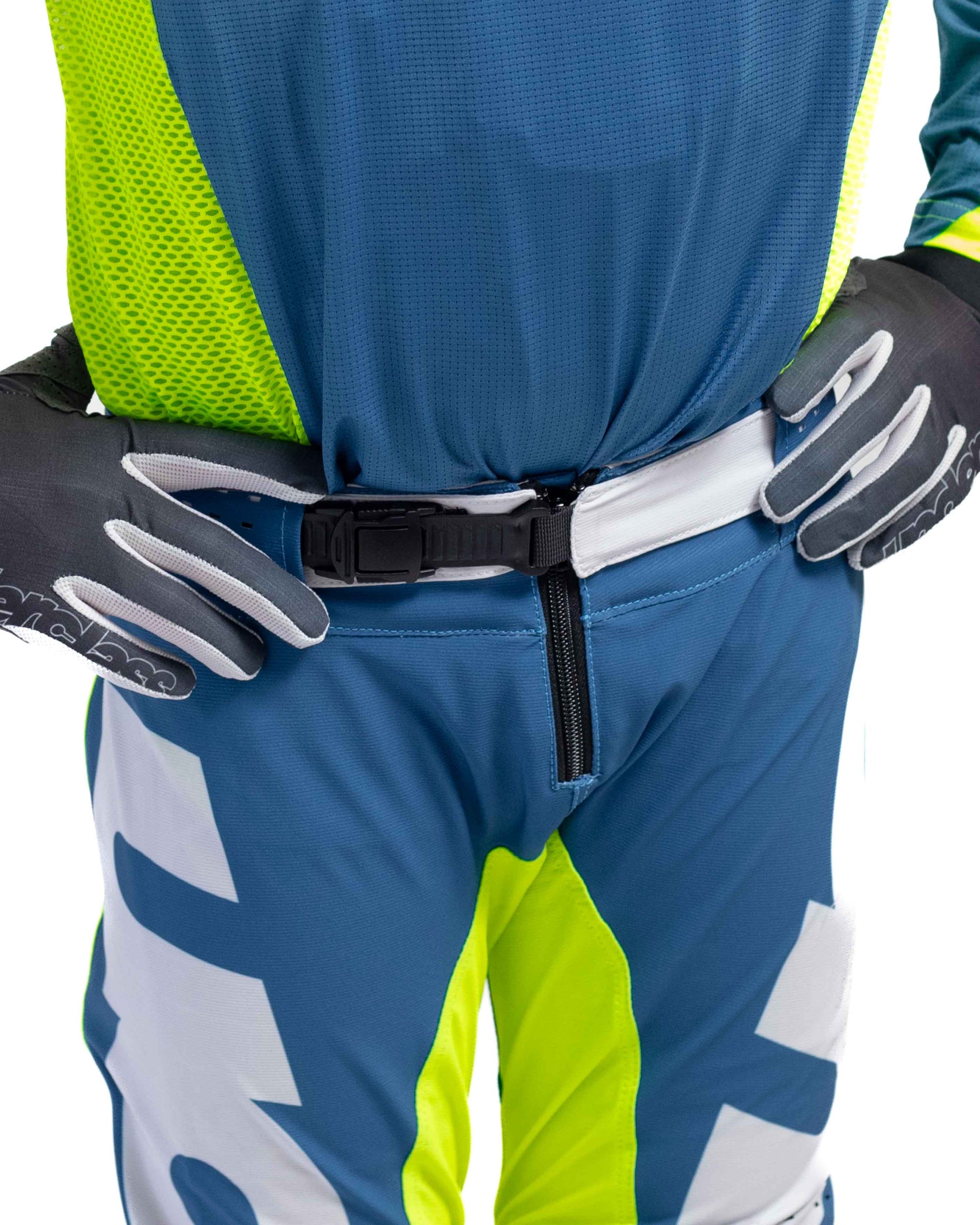 UCMX - PRO Nexus Teal Flo Youth Pants