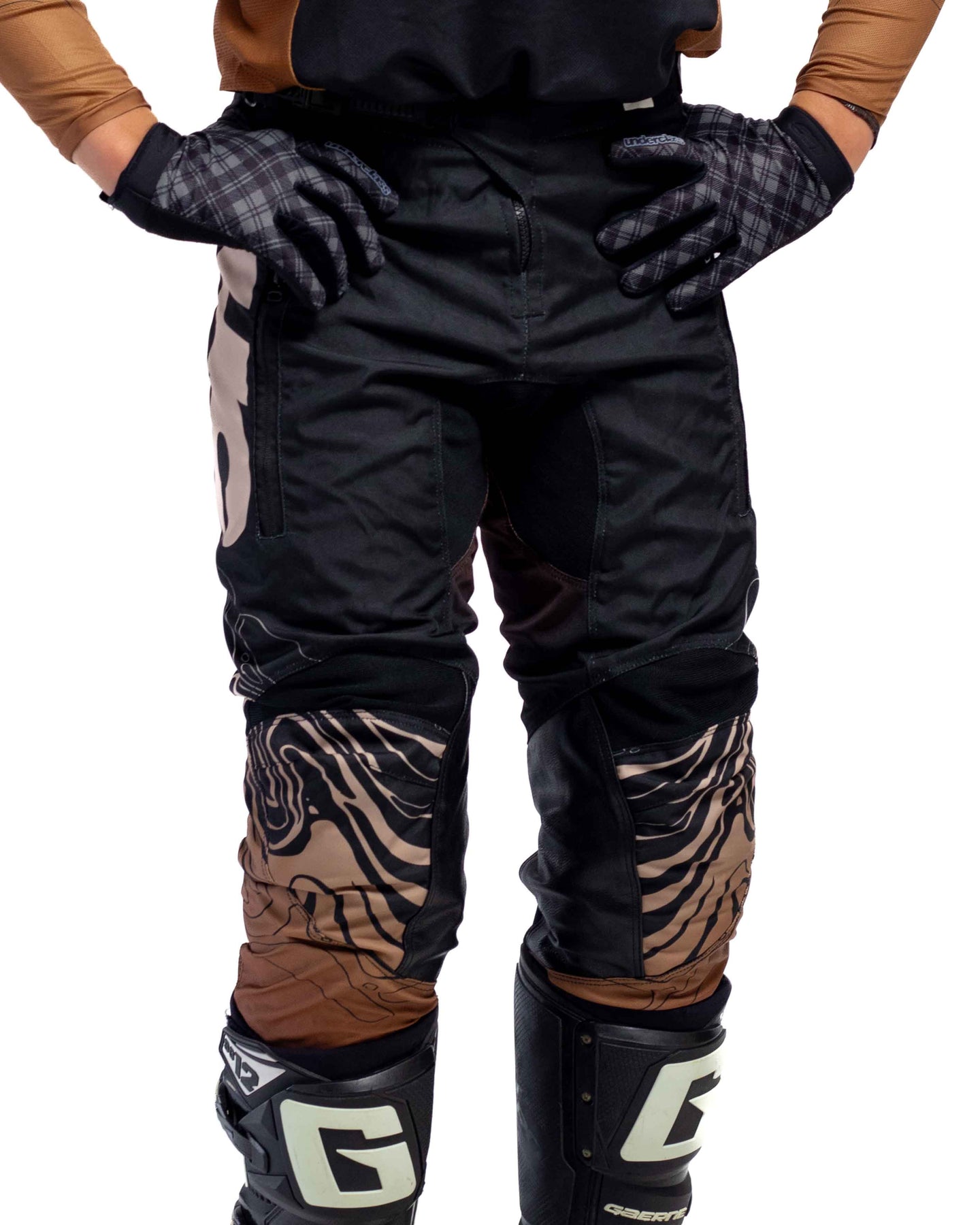 UC XPLOR - Black Desert Pants