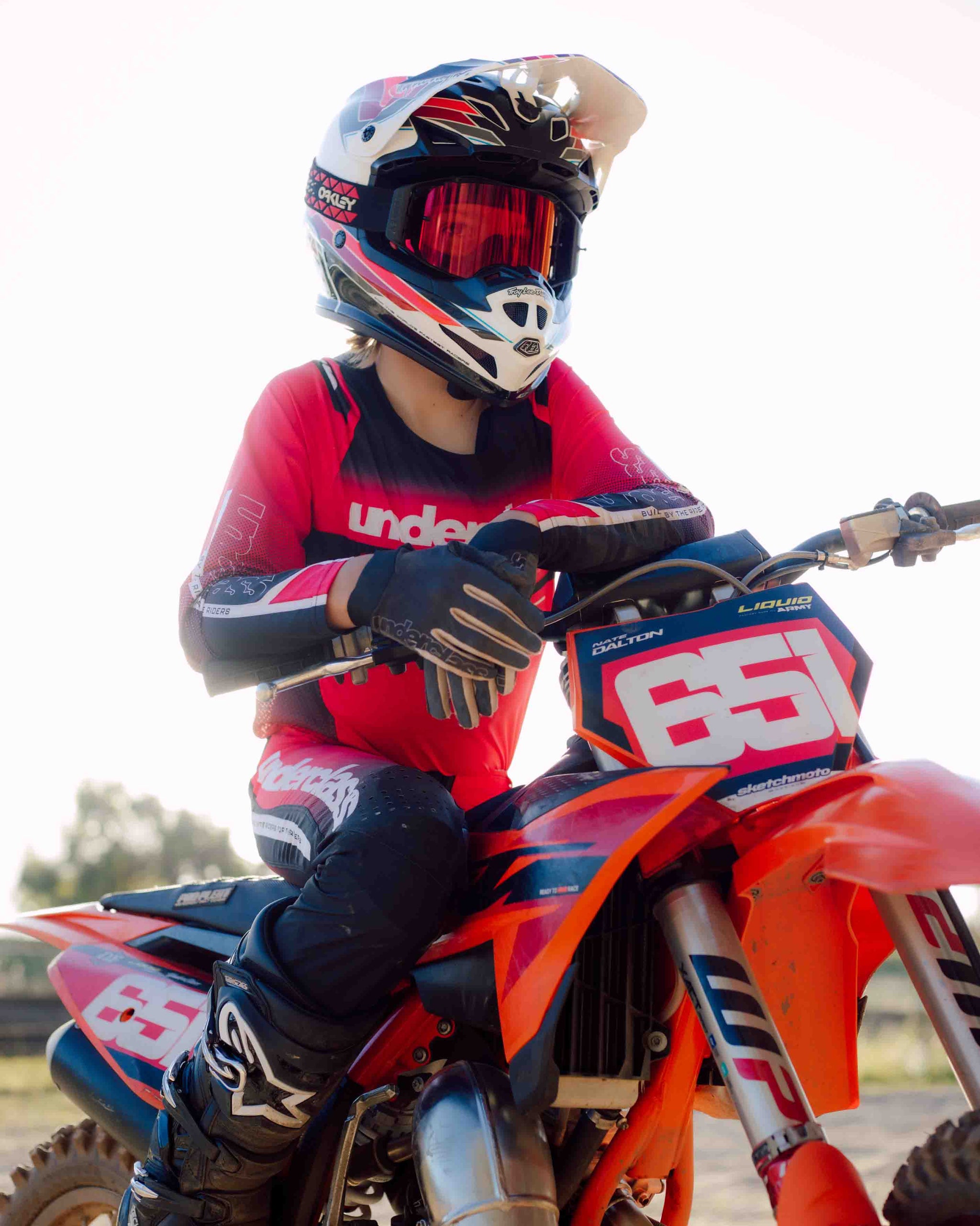 UCMX - PRO Surge Red Youth Full Kit