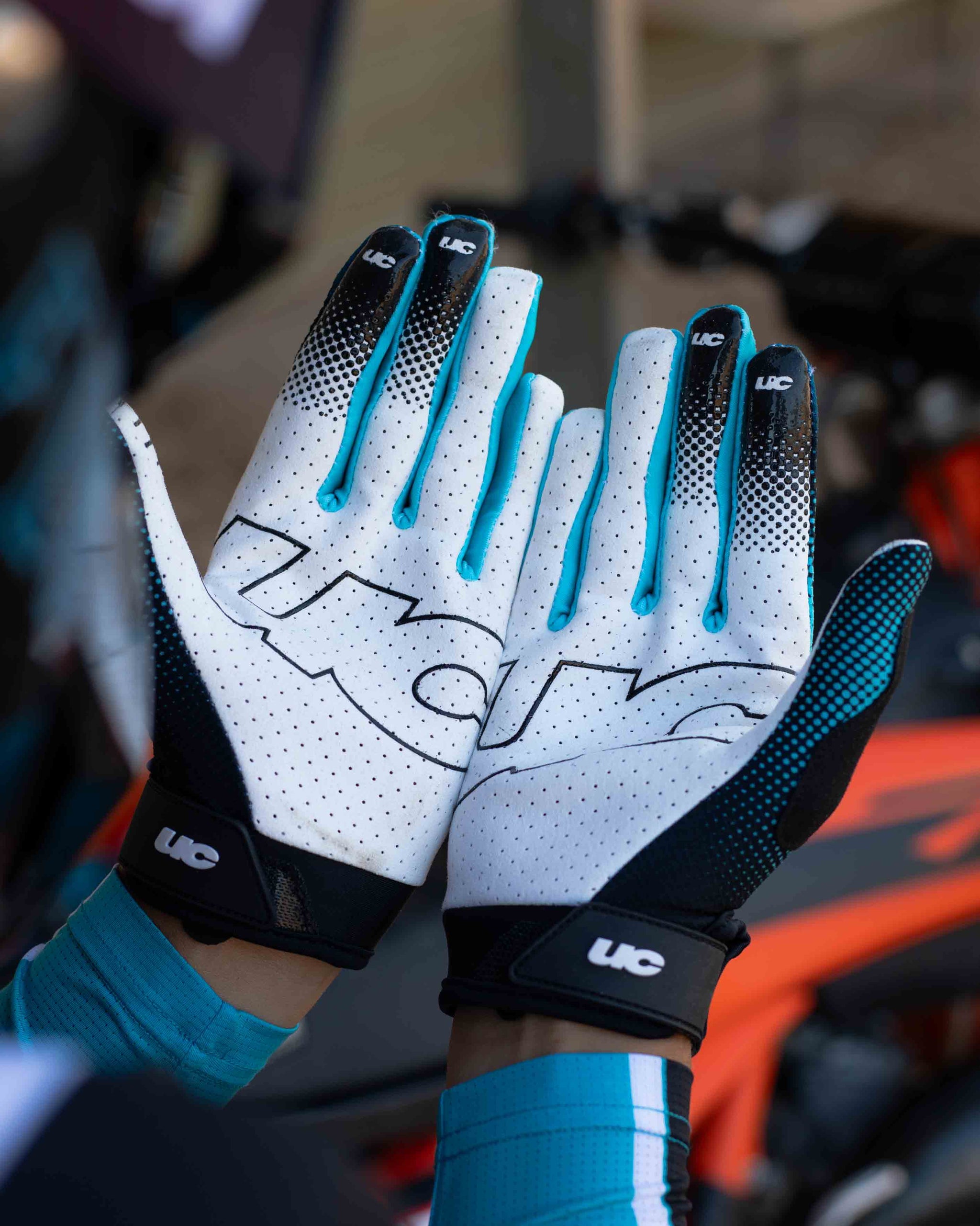 UCMX - PRO Surge Blue Gloves