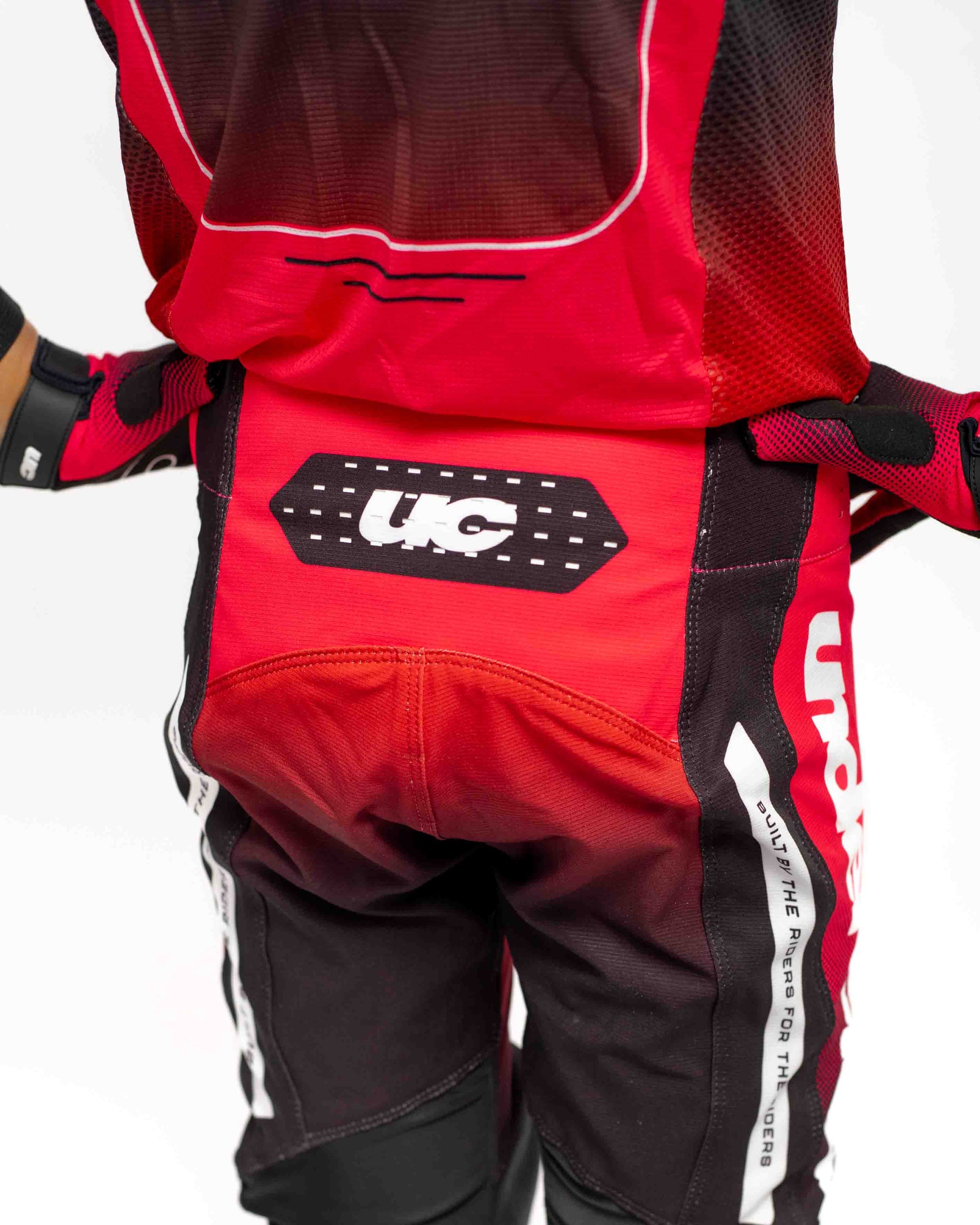 UCMX - PRO Surge Red Youth Full Kit