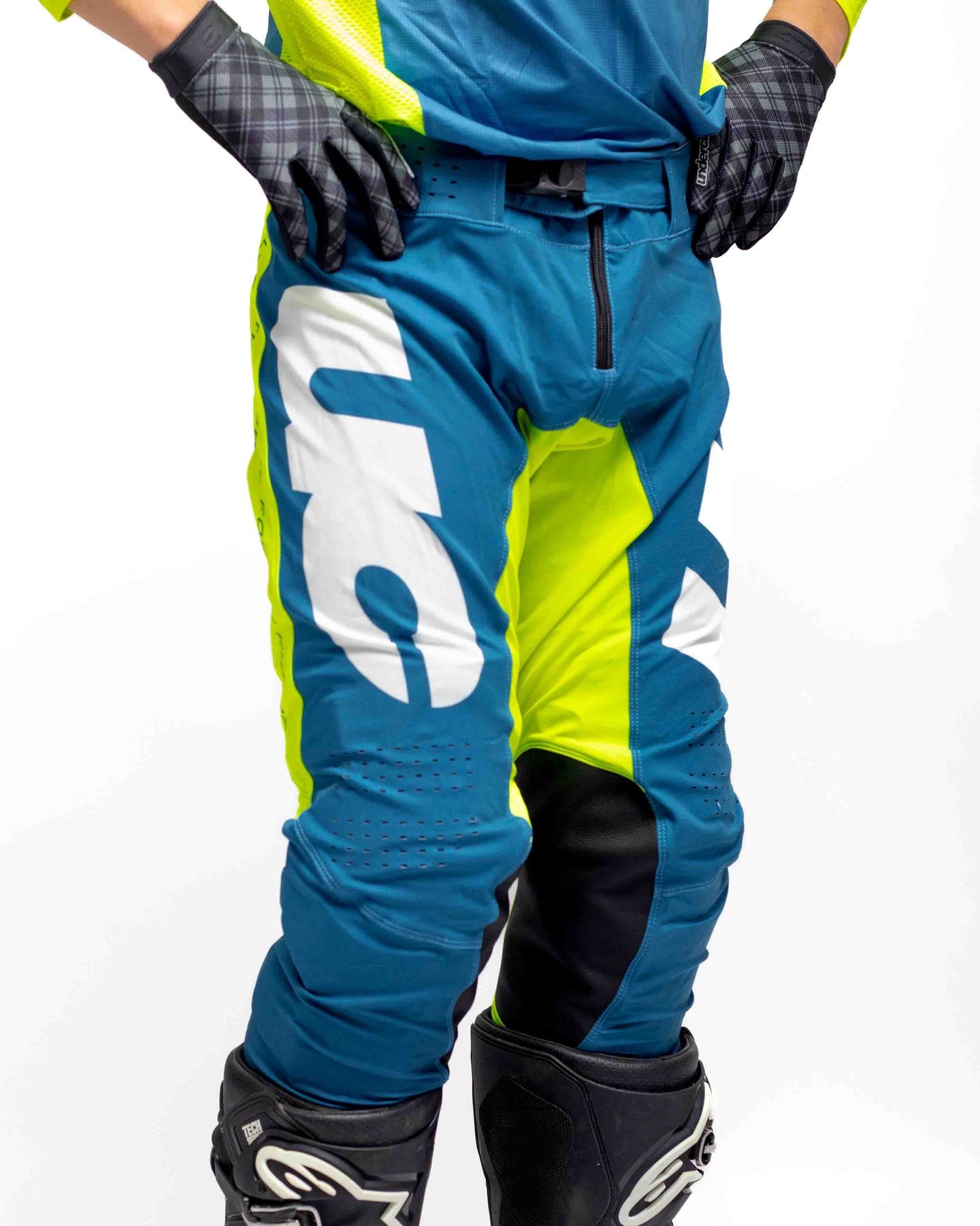 UCMX - PRO Nexus Teal Flo Pants