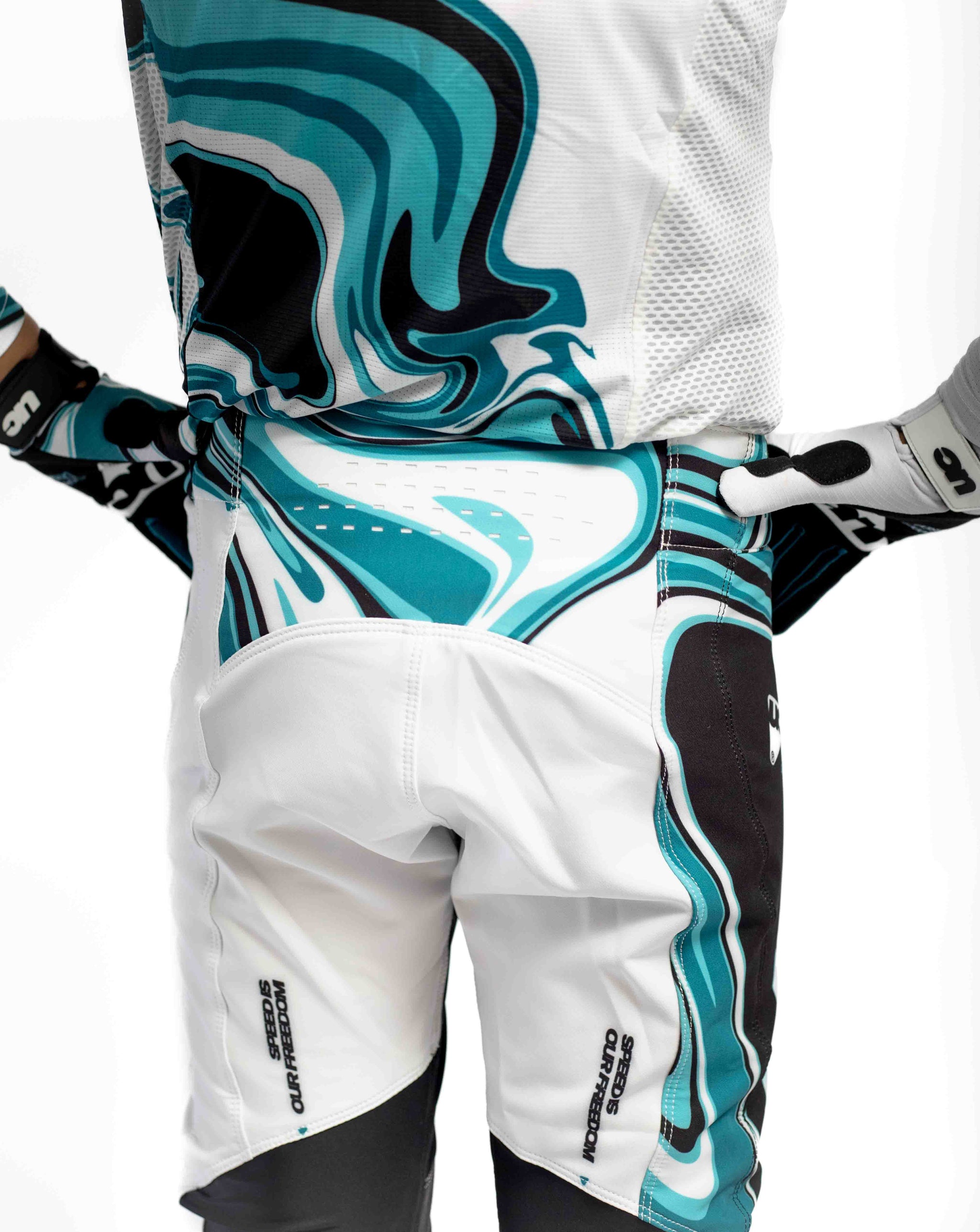 UCMX PRO Tide 'Limited Edition' Youth Full Kit