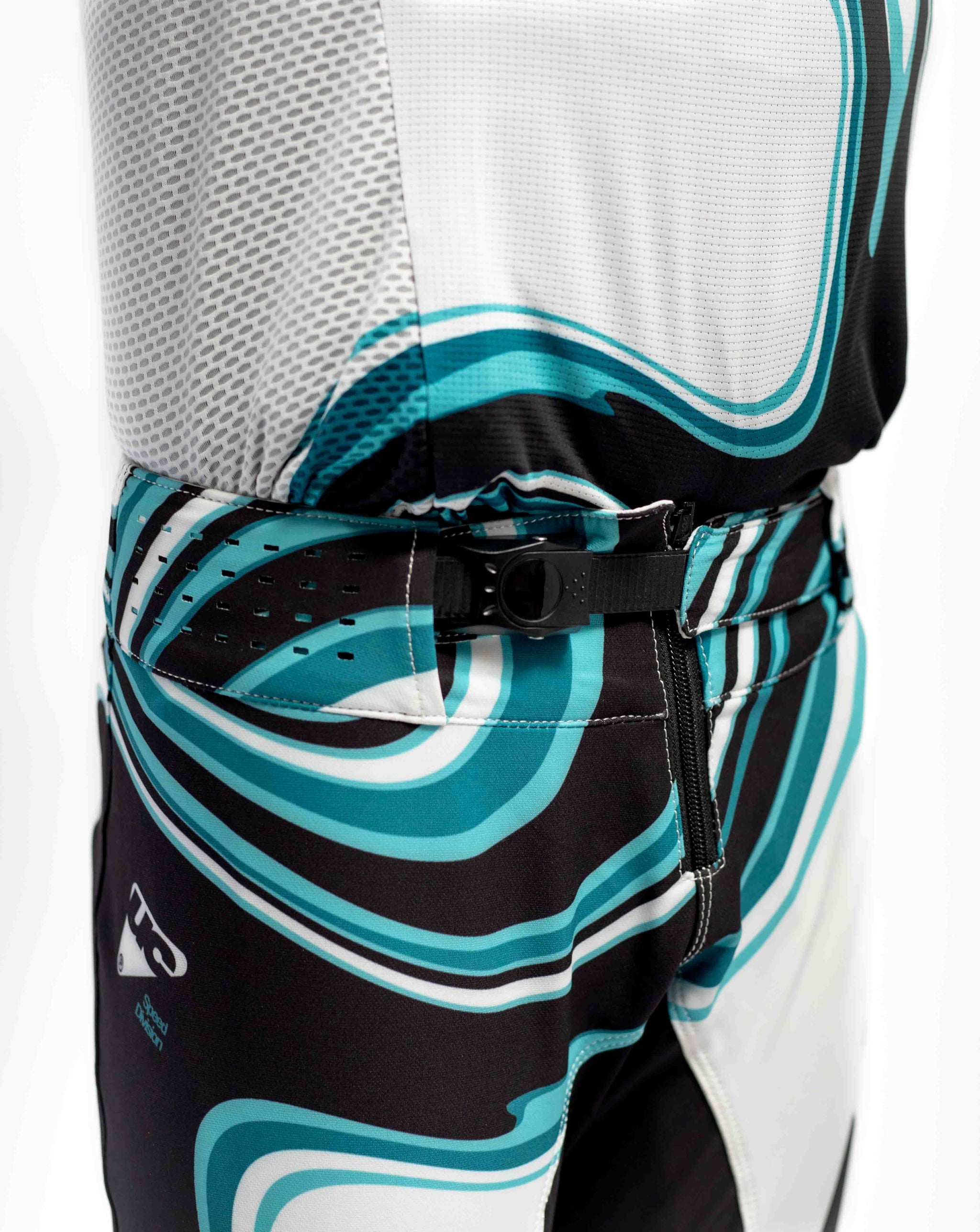 UCMX PRO Tide 'Limited Edition' Youth Full Kit