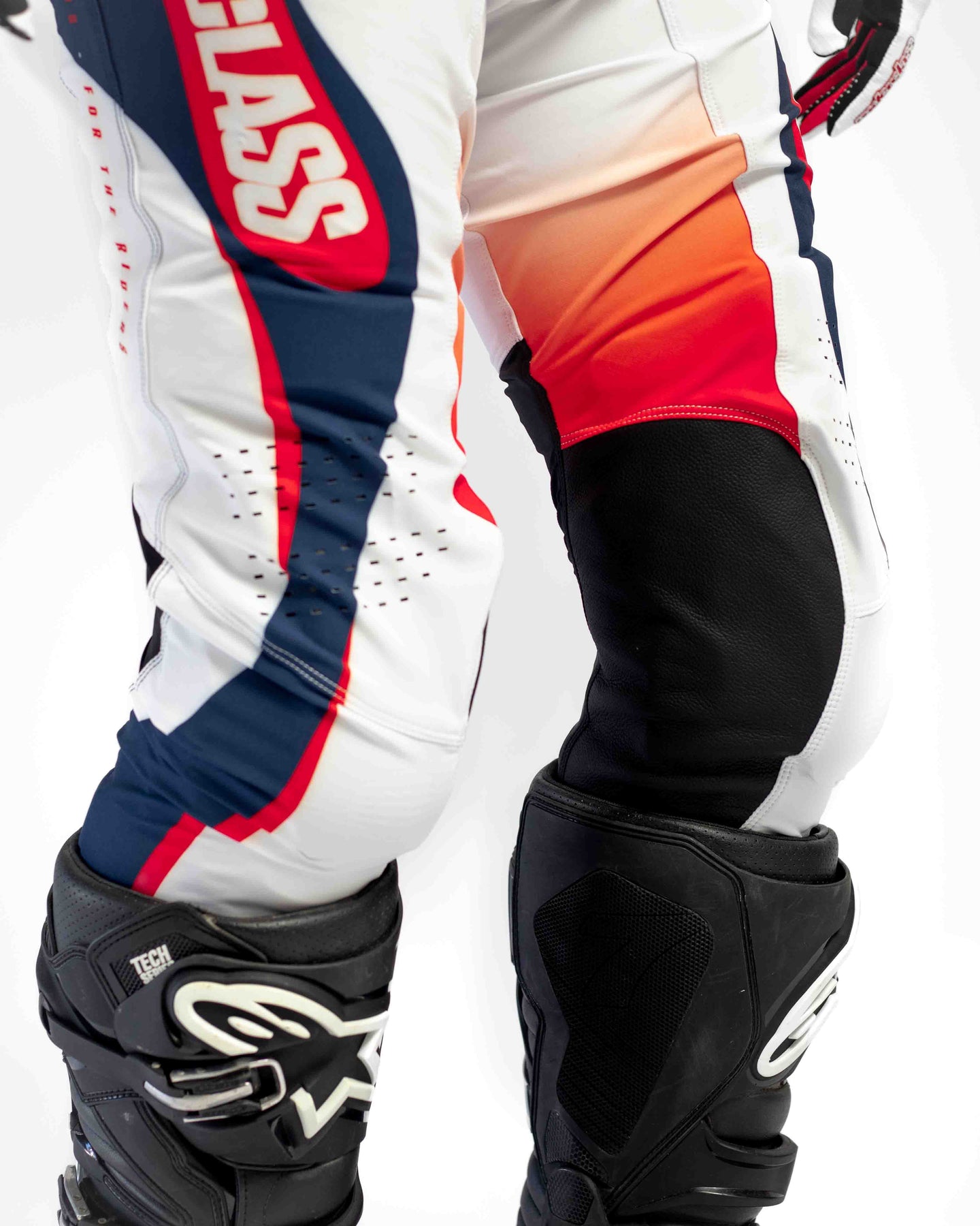 UCMX PRO Flow White Navy Pants