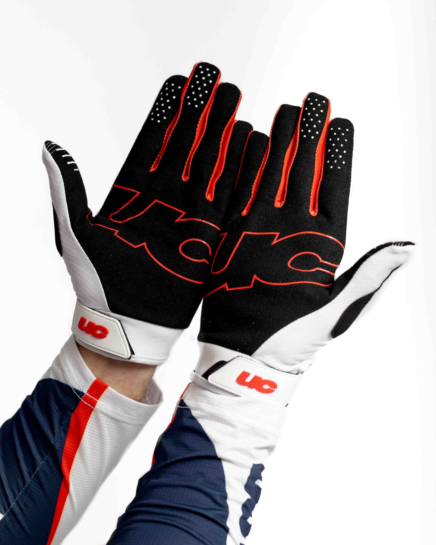 UCMX PRO Flow White Navy Gloves