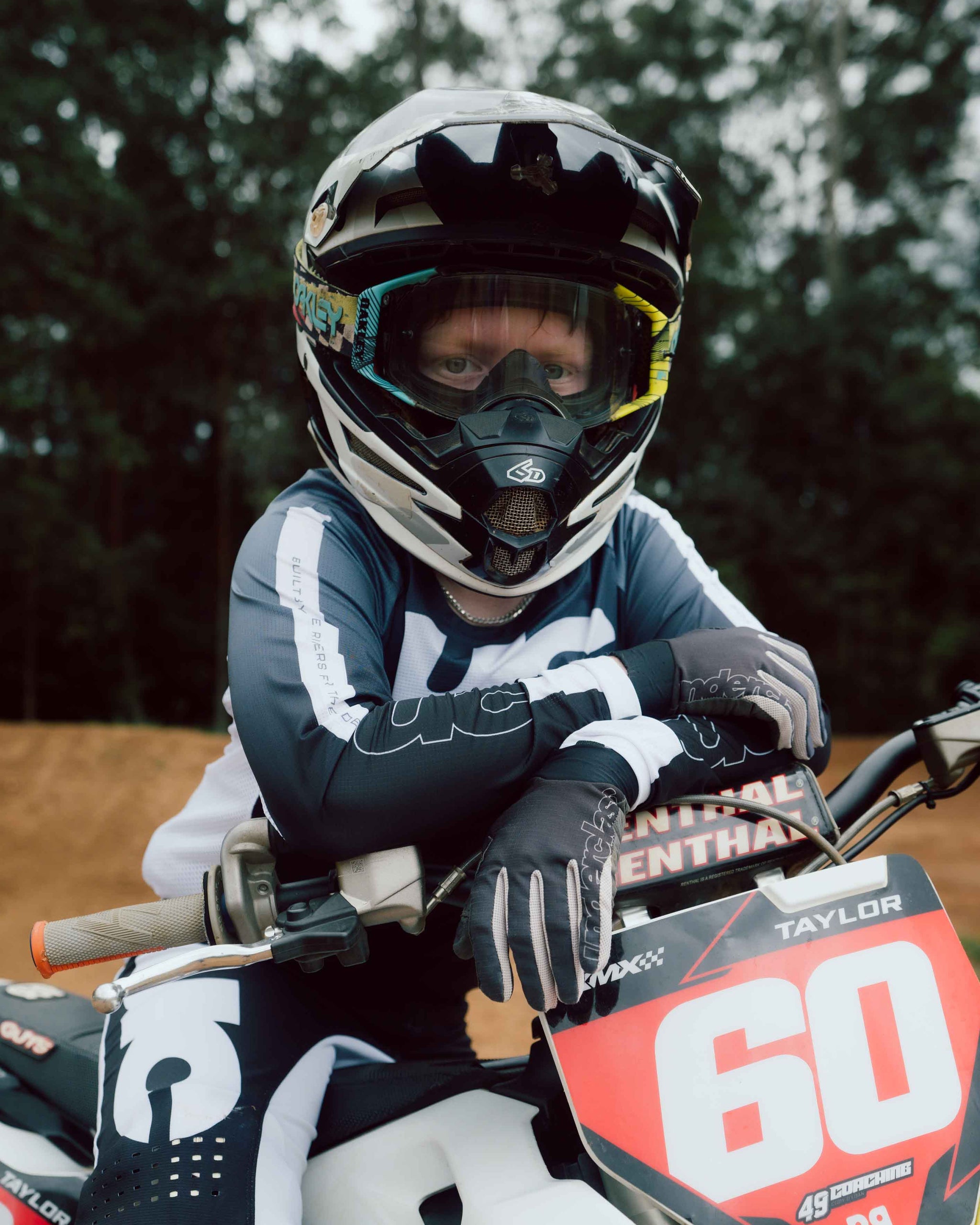 UCMX - PRO Nexus Grey Youth Full Kit